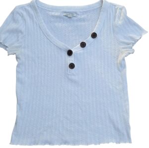 American Eagle White V Neck Shirt With Decorative Buttons Size M